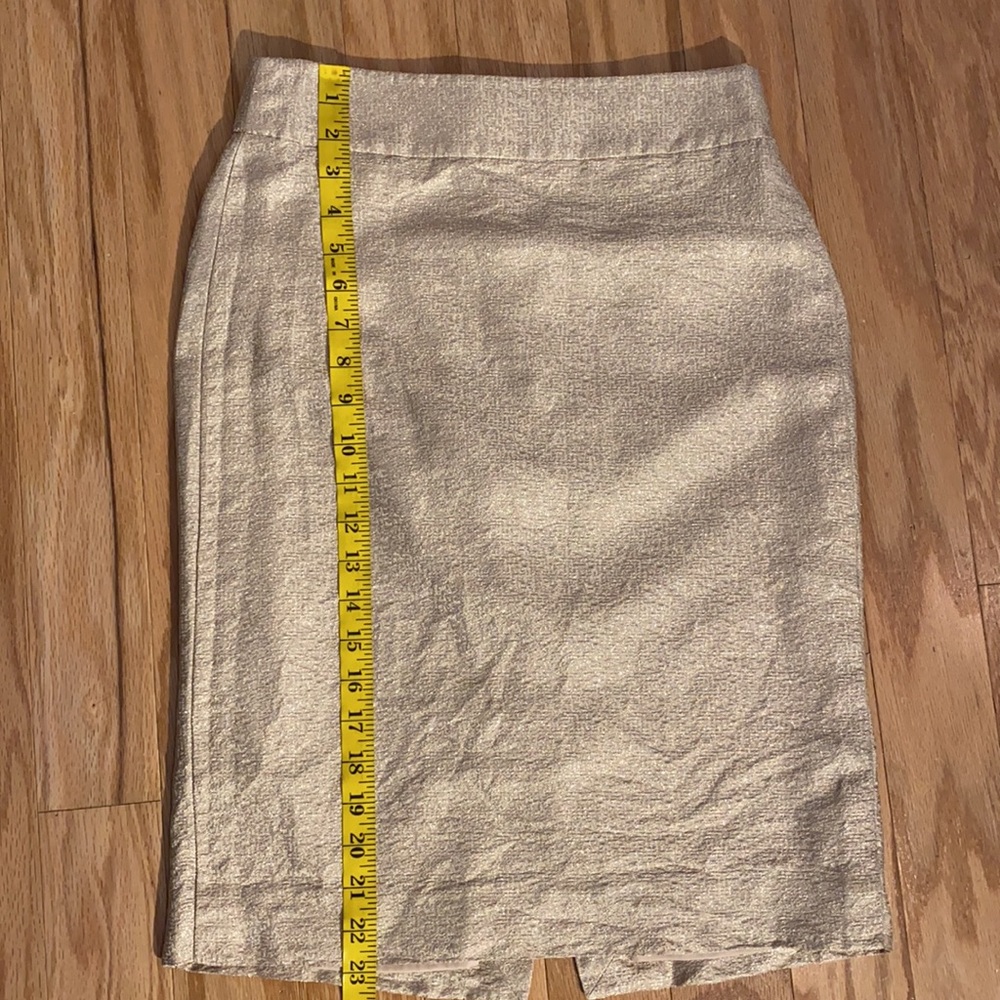 J. Crew Frosted Jacquard Silk Pencil Skirt in Gold Glitter size 4 20112 - Picture 16 of 16